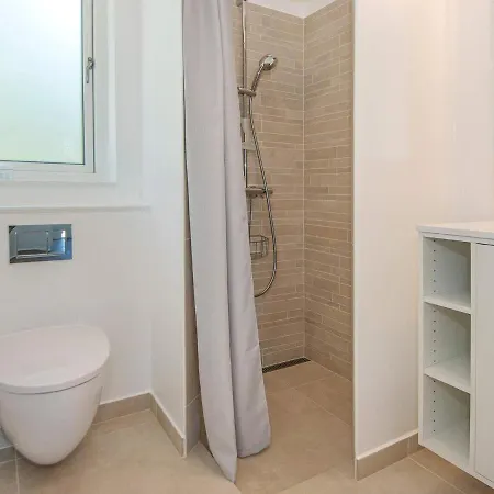 10 Person In Juelsminde